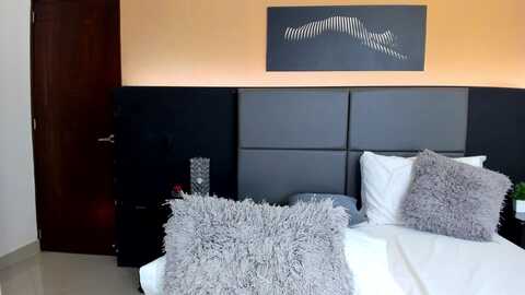 martina_brown @ myfreecams on 20231009