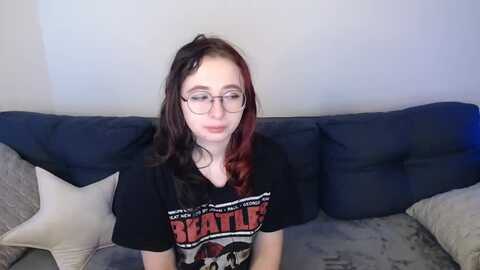 mini_diva @ myfreecams on 20231009