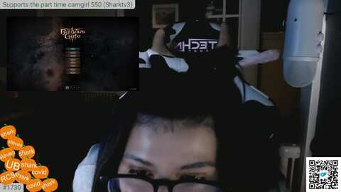 shots @ myfreecams on 20231009