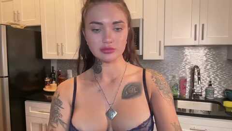 aishanebulski @ myfreecams on 20231010