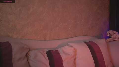 allie_synn @ myfreecams on 20231010