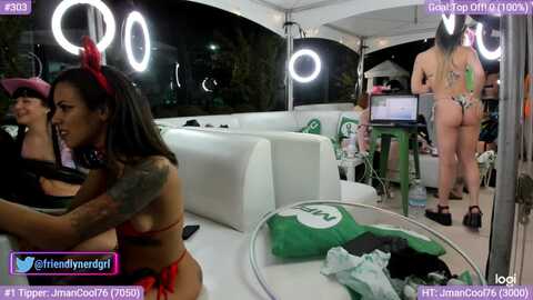 alyx_singer @ myfreecams on 20231010