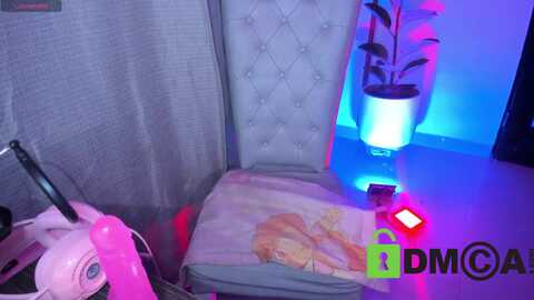 angel_weasley @ myfreecams on 20231010