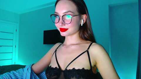 browncat04 @ myfreecams on 20231010