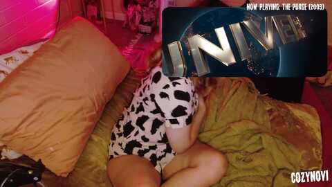 cozynovi @ myfreecams on 20231010