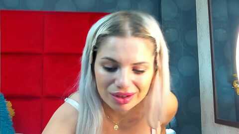 irisbella @ myfreecams on 20231010