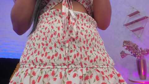 katienolan @ myfreecams on 20231010