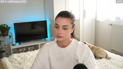 lucynutty @ myfreecams on 20231010