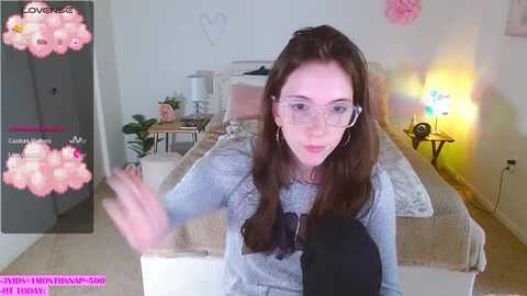 mangomae @ myfreecams on 20231010