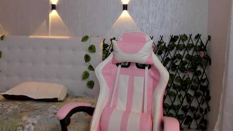 miagomez1 @ myfreecams on 20231010