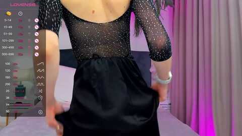 monaelisa @ myfreecams on 20231010