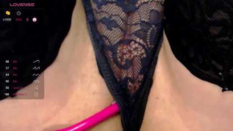 nicolle_09 @ myfreecams on 20231010