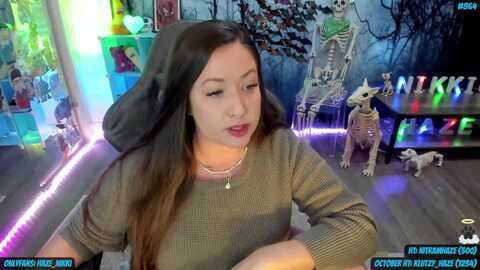 nikki_haze @ myfreecams on 20231010