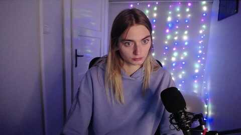 personyouneed @ myfreecams on 20231010