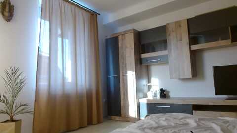 uglygirl_ @ myfreecams on 20231010