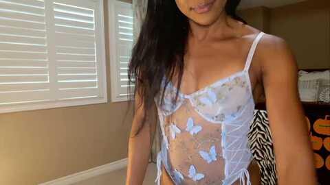 wetscamversry @ myfreecams on 20231010