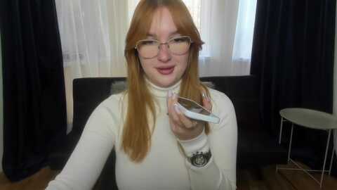 anafoxy @ myfreecams on 20231011