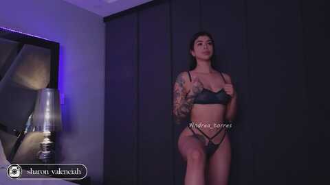 andrea_t @ myfreecams on 20231011