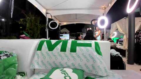 baileyrayne @ myfreecams on 20231011