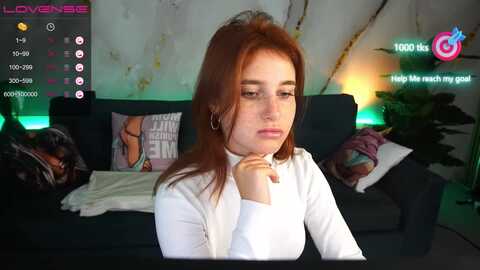emiilyfox @ myfreecams on 20231011