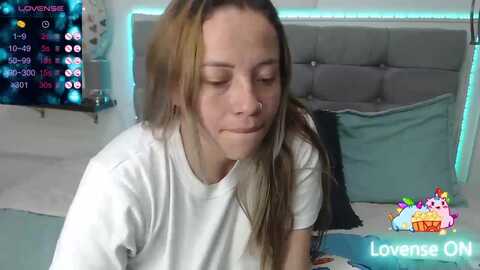 honey21_ @ myfreecams on 20231011