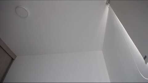 isagamboa @ myfreecams on 20231011