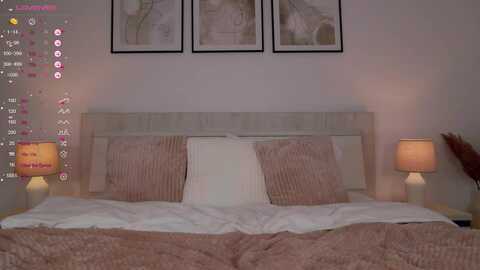 lilyroselyn @ myfreecams on 20231011