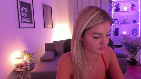 niablondie @ myfreecams on 20231011