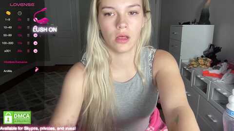 sarahsweets18 @ myfreecams on 20231011