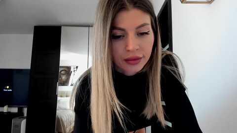 sweetndcrazy @ myfreecams on 20231011