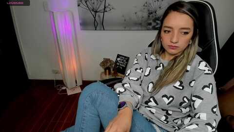 veromars @ myfreecams on 20231011