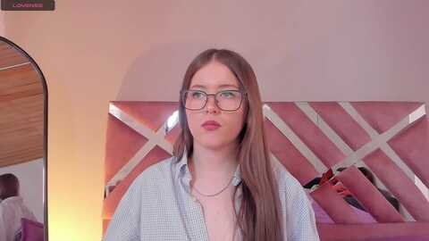 violet_03_ @ myfreecams on 20231011