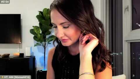 alanawylde @ myfreecams on 20231012