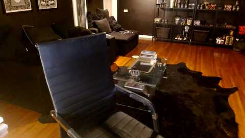 cinnamon @ myfreecams on 20231012