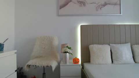 hrystina_ @ myfreecams on 20231012