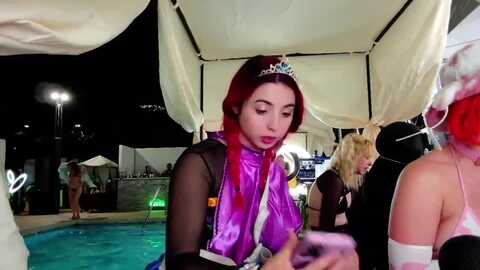 jesswhitmore @ myfreecams on 20231012