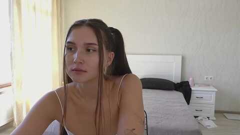 leranuttella @ myfreecams on 20231012