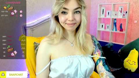 lillimoore_ @ myfreecams on 20231012