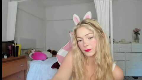 lolypopbubble @ myfreecams on 20231012