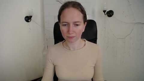 marlinka @ myfreecams on 20231012