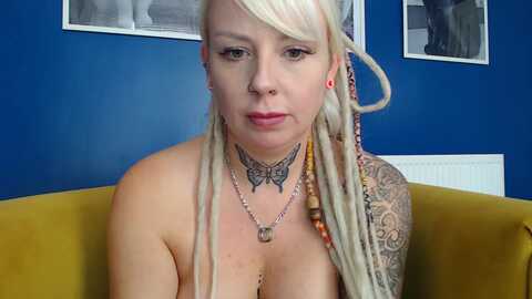 pixiedread @ myfreecams on 20231012