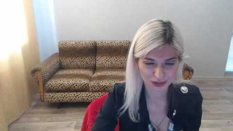 sexybeatriice @ myfreecams on 20231012