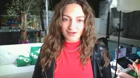 sexylexi211 @ myfreecams on 20231012