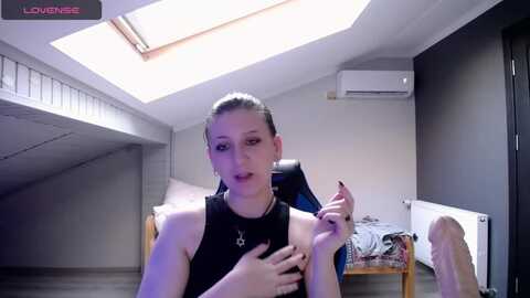 suziemarly @ myfreecams on 20231012