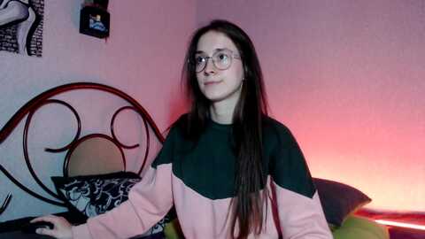 wow__kelly @ myfreecams on 20231012