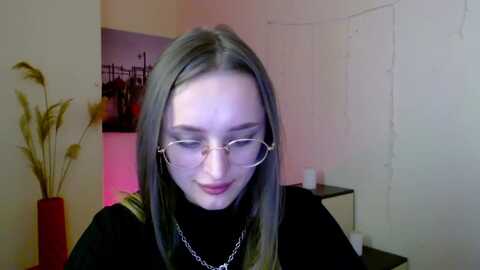 alis_saa @ myfreecams on 20231013