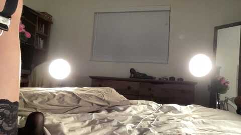 annareylee @ myfreecams on 20231013