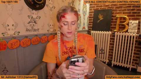 ashleyylovee @ myfreecams on 20231013