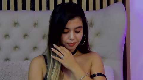 clairejenner @ myfreecams on 20231013