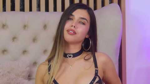 clairejenner @ myfreecams on 20231013